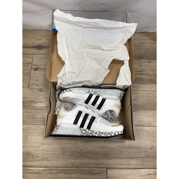 adidas Nmd V3 Mens Fashion Sneakers in White Black - 4 main image 8